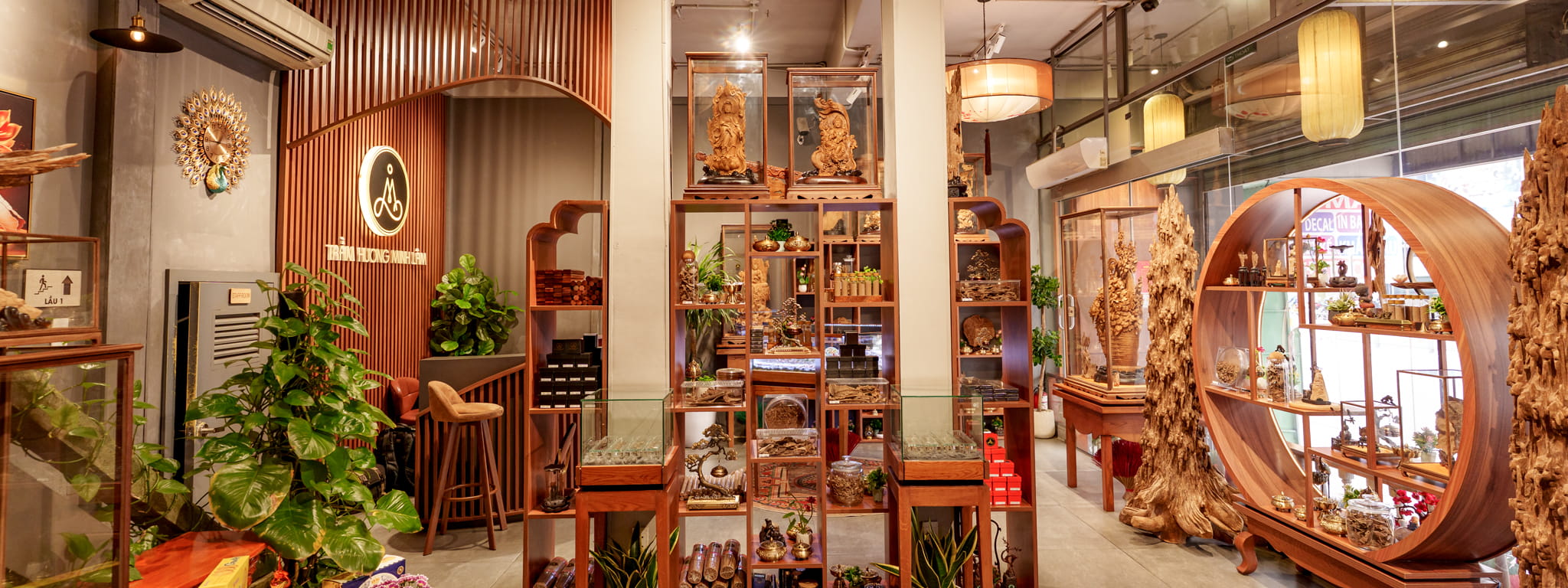 Showroom Trầm Hương Minh Lâm