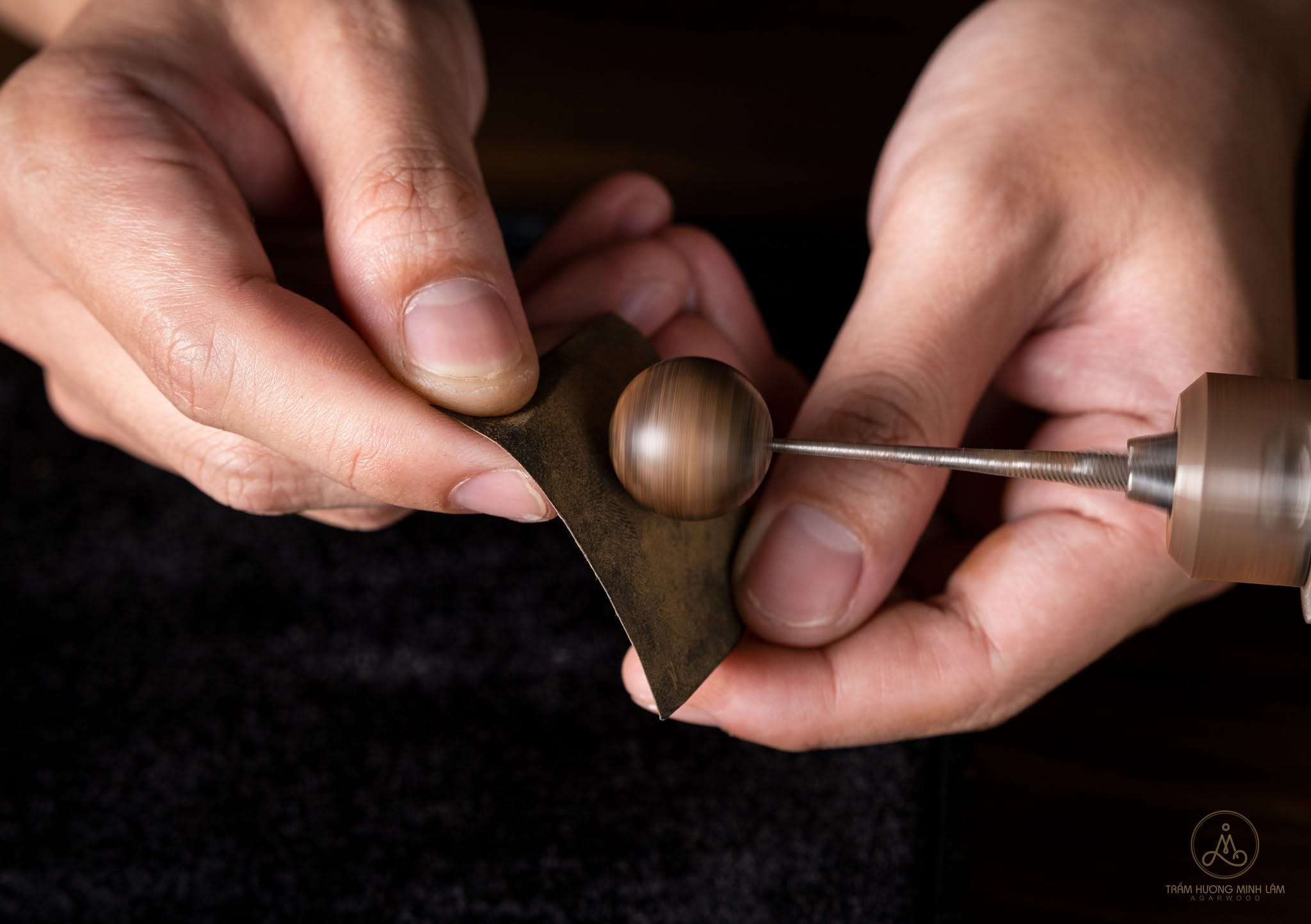 Gia công hạt vòng trầm hương tại Minh Lâm